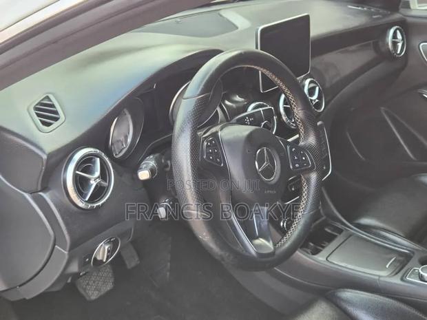Mercedes-Benz C-Class 2016 White