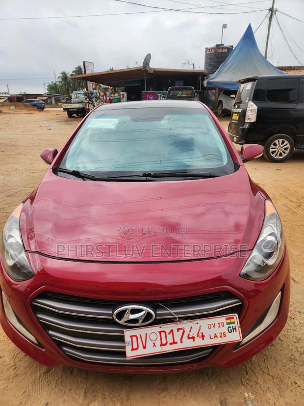 Hyundai Elantra 2015 Red