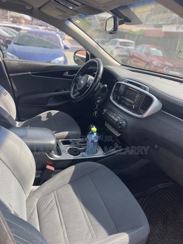 Kia Sorento LX 4dr SUV AWD (2.4L 4cyl 6A) 2015 Silver