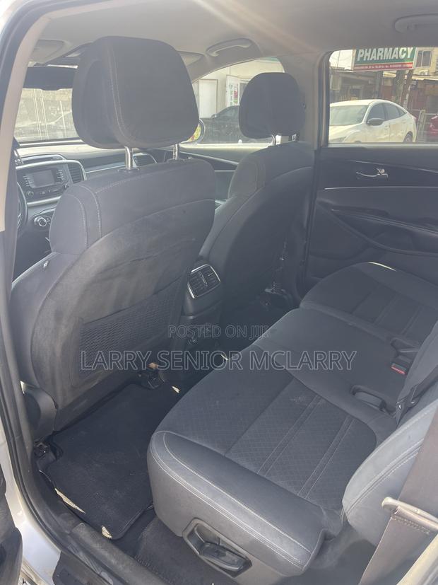 Kia Sorento LX 4dr SUV AWD (2.4L 4cyl 6A) 2015 Silver