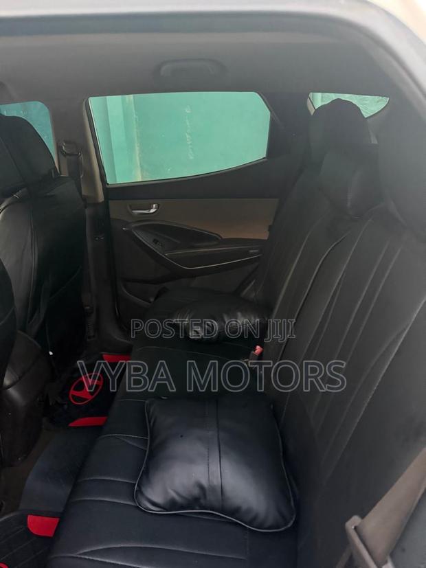 Hyundai Santa Fe 2014 White