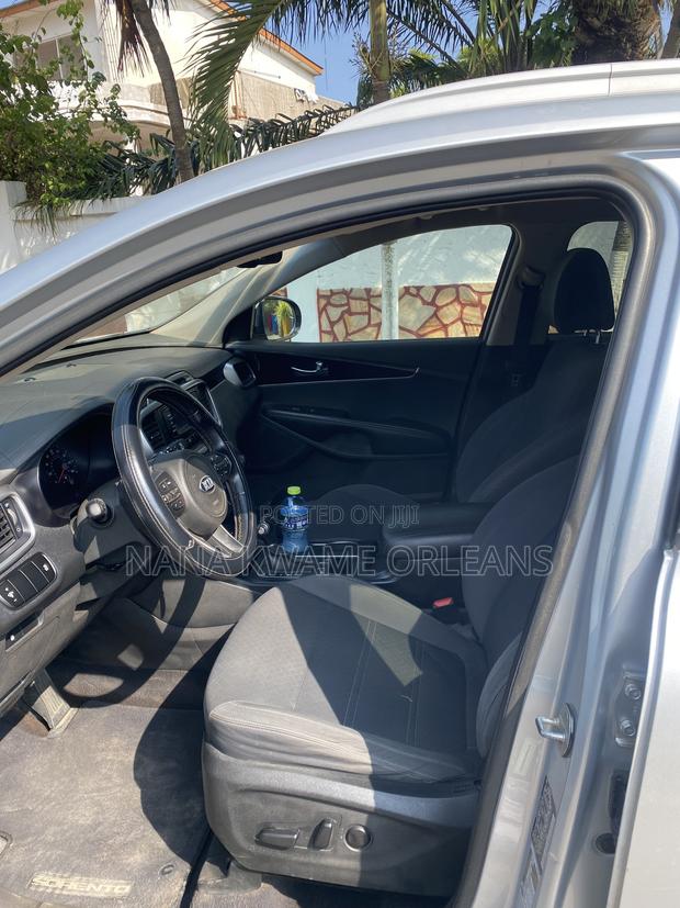 Kia Sorento LX 4dr SUV (2.4L 4cyl 6A) 2015 Gray