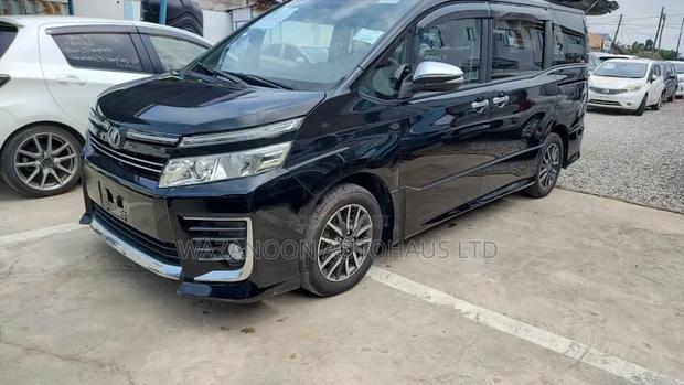 Toyota Voxy 2016 Black