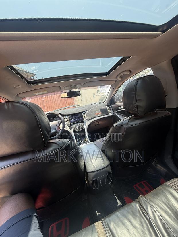 Hyundai Sonata Limited 2.0T Sedan (2.0L 4cyl 6A) 2013 Black