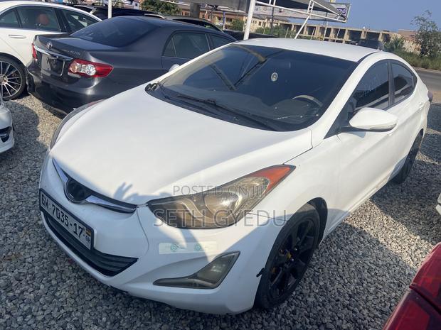 Hyundai Elantra 2013 White