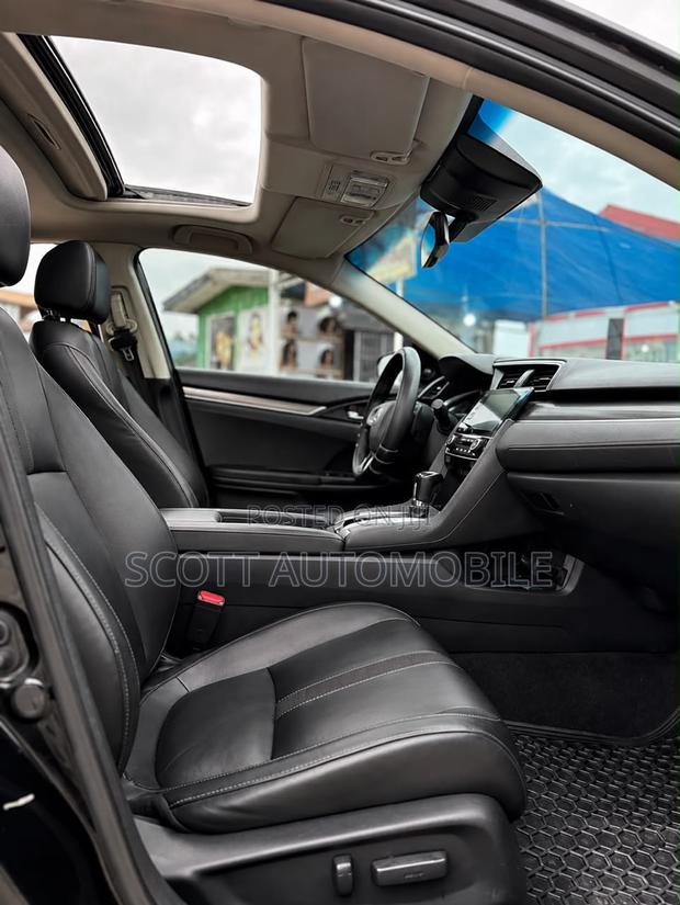 Honda Civic Touring Sedan 2019 Black