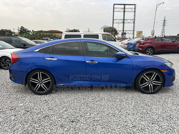 Honda Civic 2017 Blue