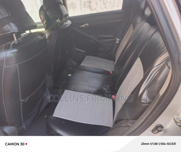 Pontiac Vibe 2009 Silver