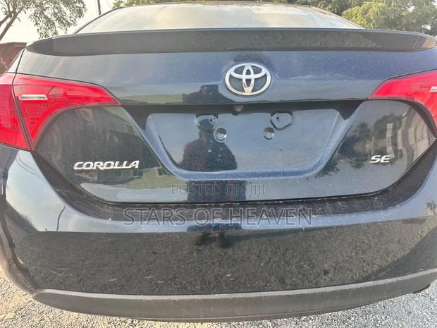 Toyota Corolla 2018 Black