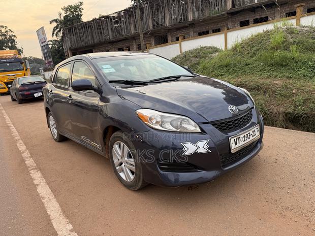 Toyota Matrix 2010 Blue
