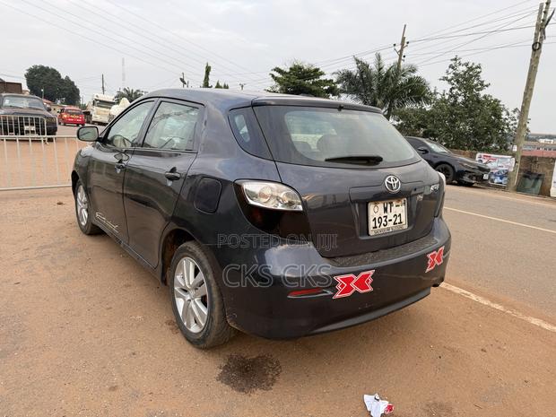 Toyota Matrix 2010 Blue