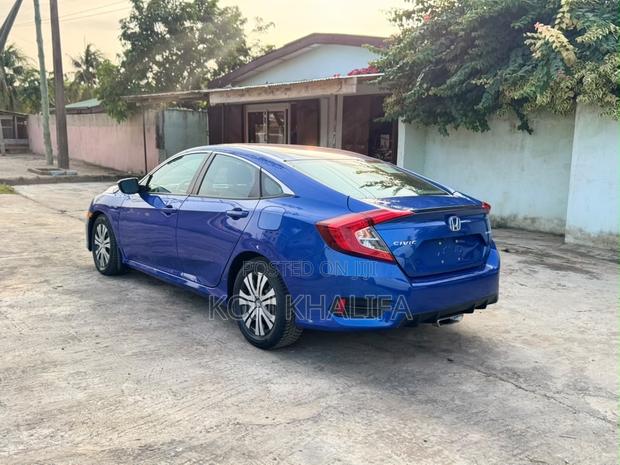 Honda Civic 2019 Blue