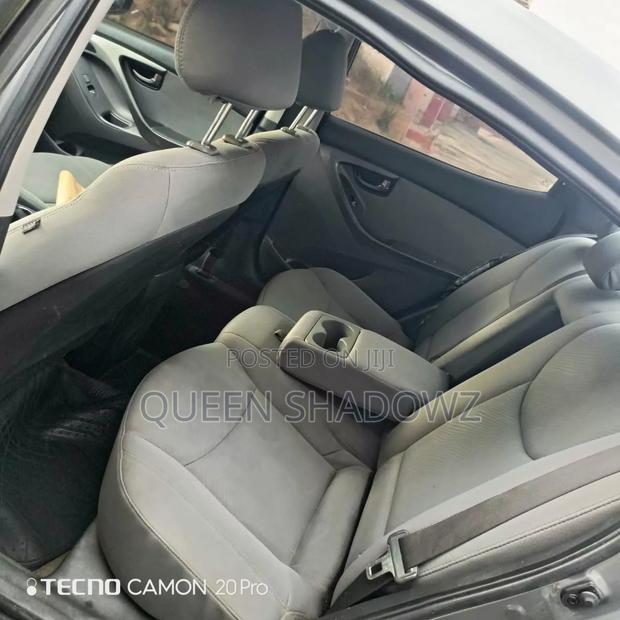 Hyundai Elantra 2012 Silver