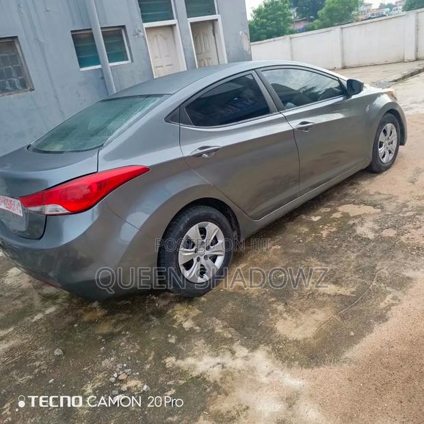 Hyundai Elantra 2012 Silver