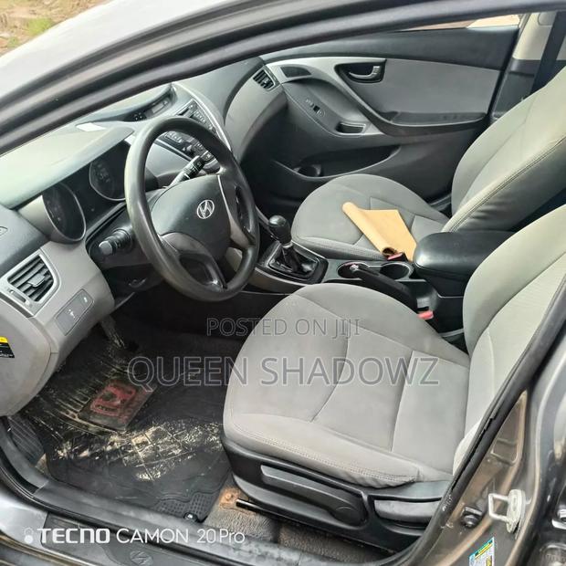 Hyundai Elantra 2012 Silver