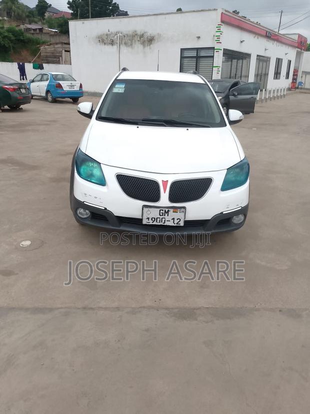 Pontiac Vibe 2010 White