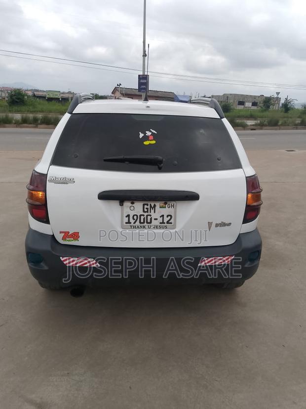 Pontiac Vibe 2010 White