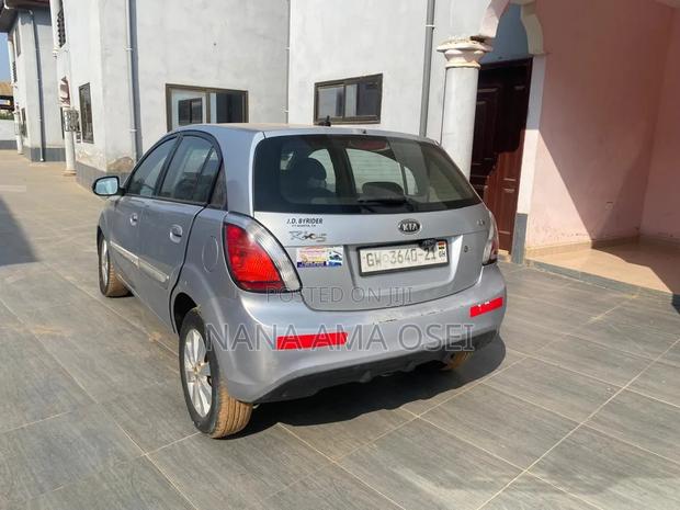 Kia Rio 2011 Silver