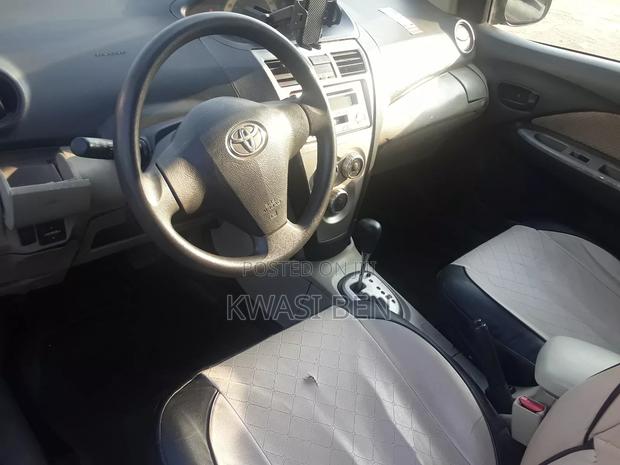 Toyota Belta 2012 Gray