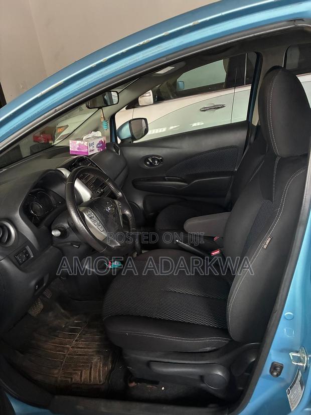 Nissan Versa 1.6 SL 2016 Blue