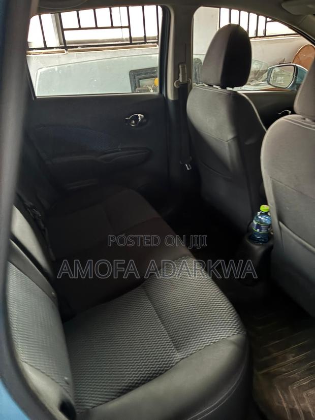 Nissan Versa 1.6 SL 2016 Blue
