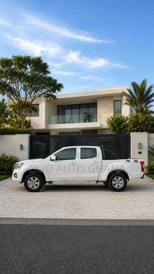 Isuzu D-MAX 2022 White