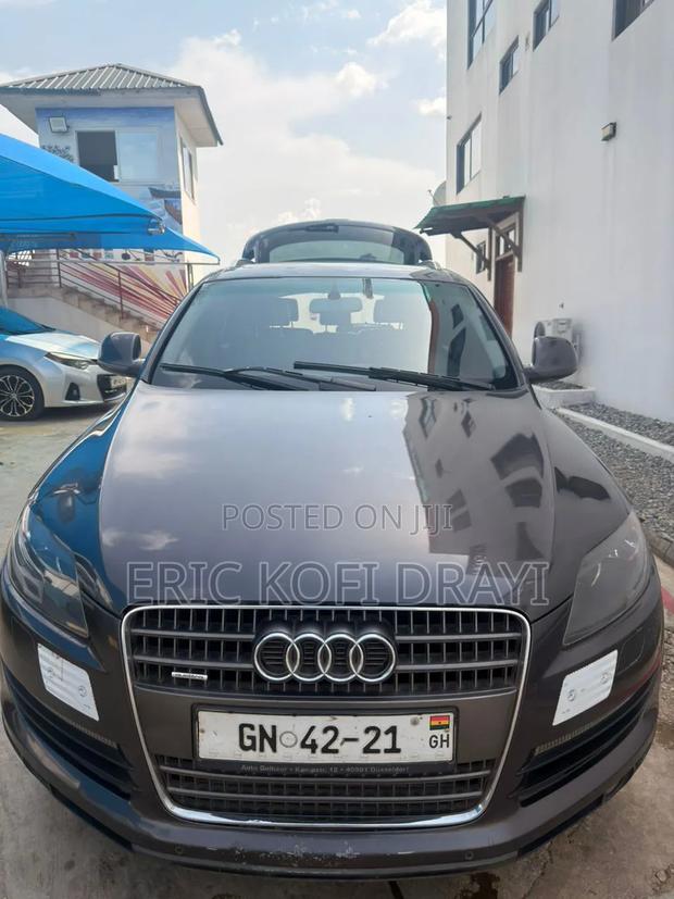 Audi Q7 2009 Gray