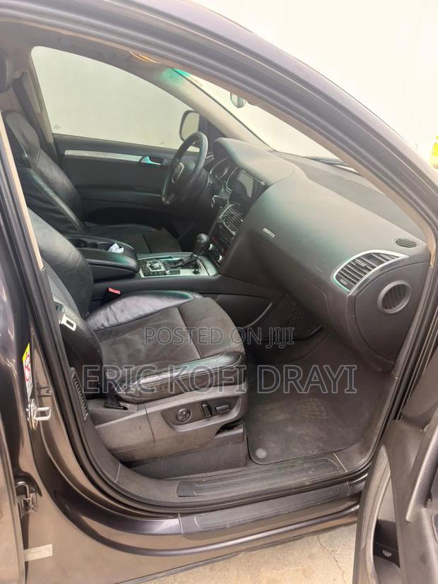 Audi Q7 2009 Gray