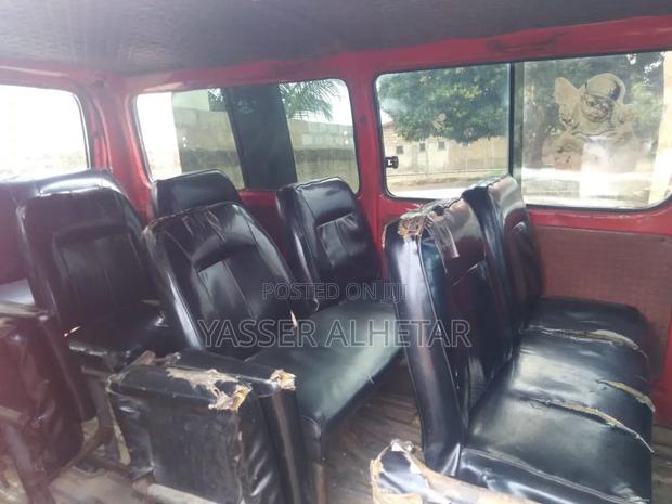 Toyota Grand HiAce 2002 Red