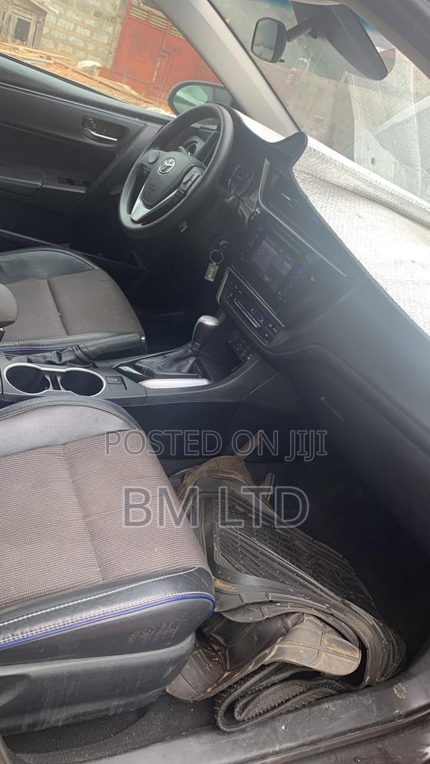 Toyota Corolla 2018 Black