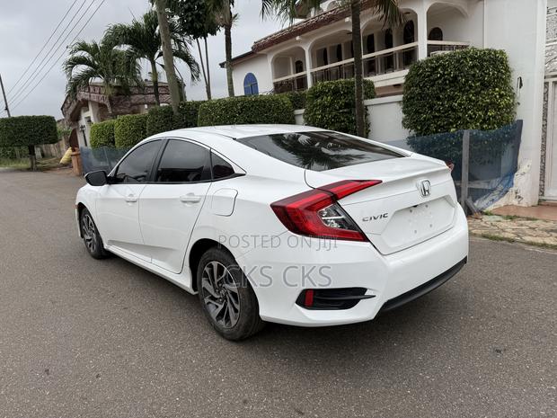 Honda Civic 2018 White
