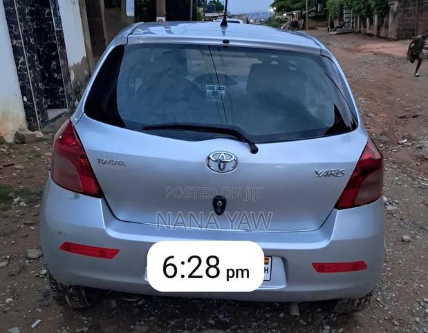 Toyota Yaris 2009 Silver
