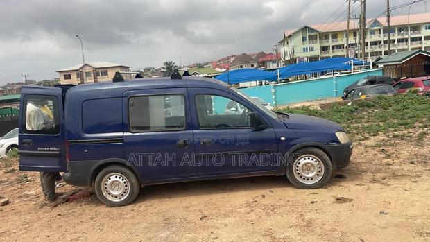 Opel Combo 2008 Blue