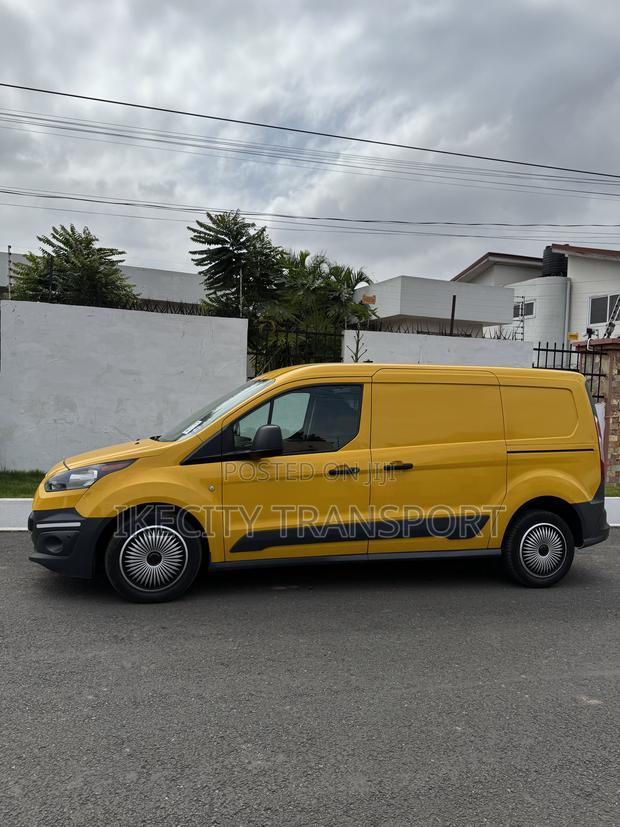 Ford Transit Crew Van 2023 Yellow