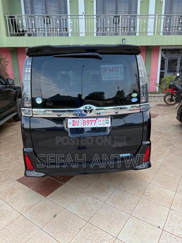 Toyota Voxy 2015 Black