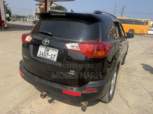 Toyota RAV4 LE 4dr SUV (2.5L 4cyl 6A) 2015 Black