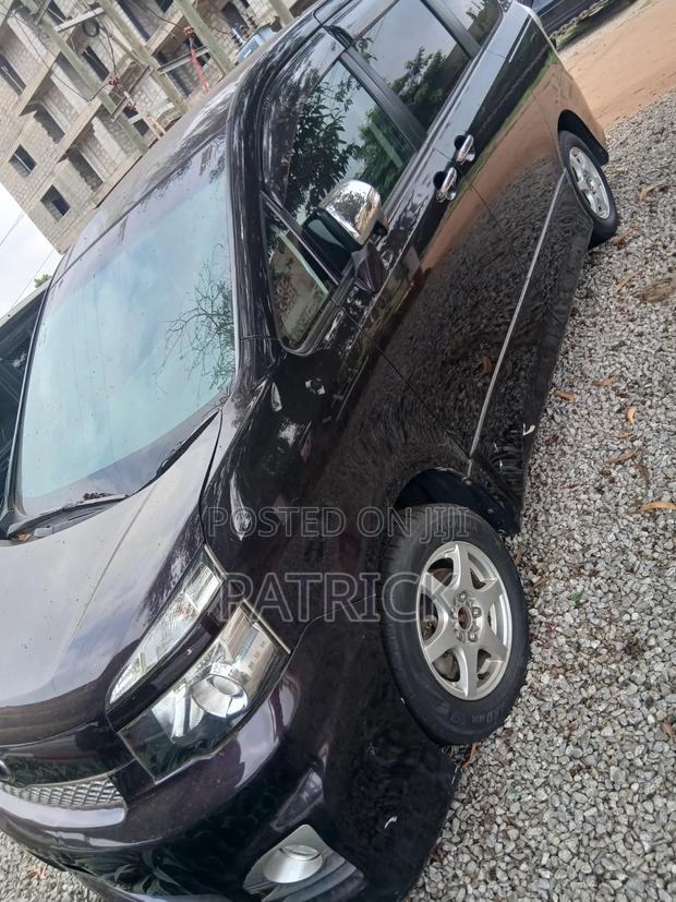 Toyota Voxy 2011 Matt Black