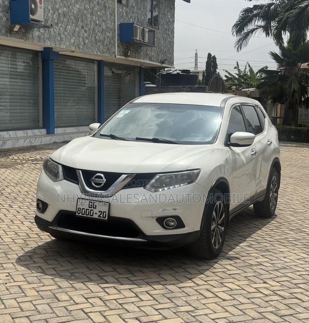 Nissan Rogue 2016 White