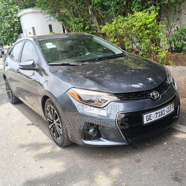 Toyota Corolla 2016 Gray