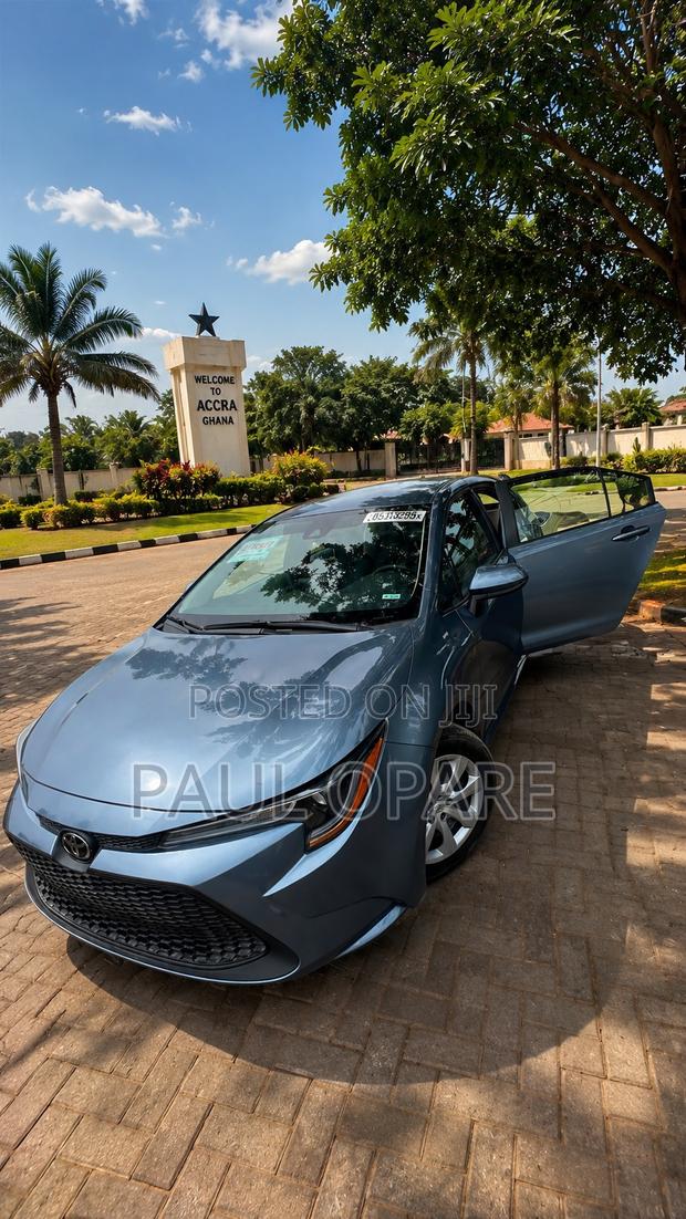 Toyota Corolla LE 2022 Blue