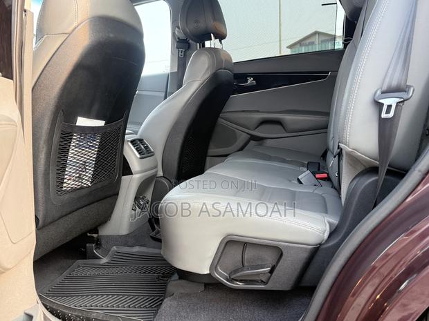 Kia Sorento 2018 Pink