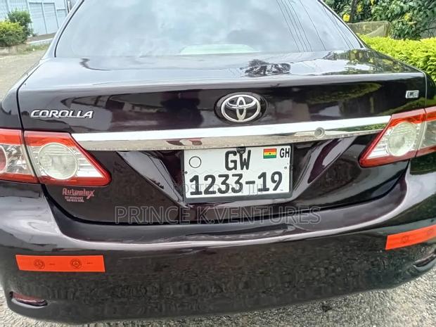 Toyota Corolla L 4dr Sedan (1.8L 4cyl 5M) 2012 Brown