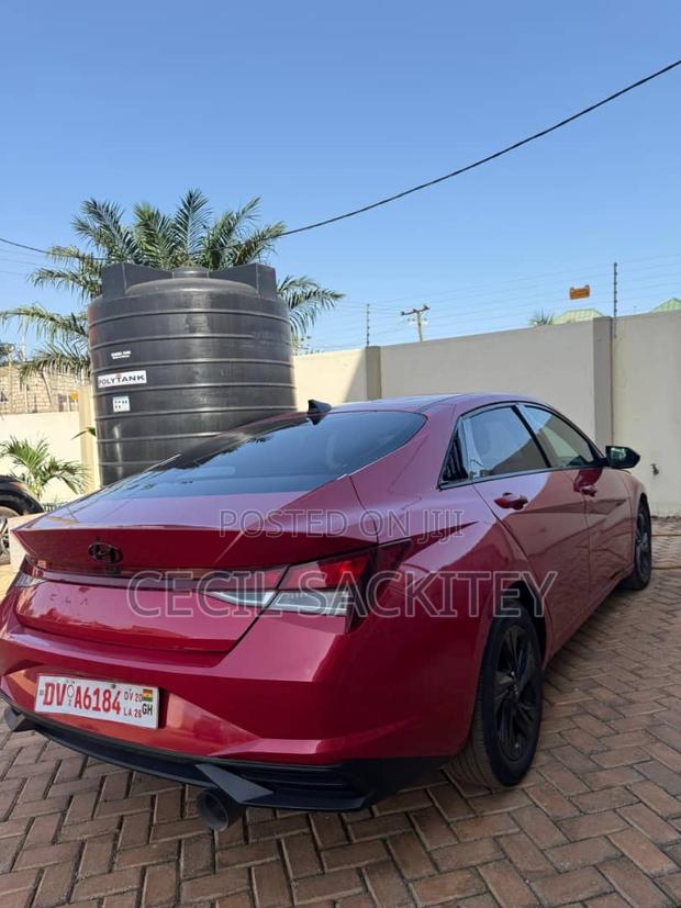 Hyundai Elantra SEL 2022 Red