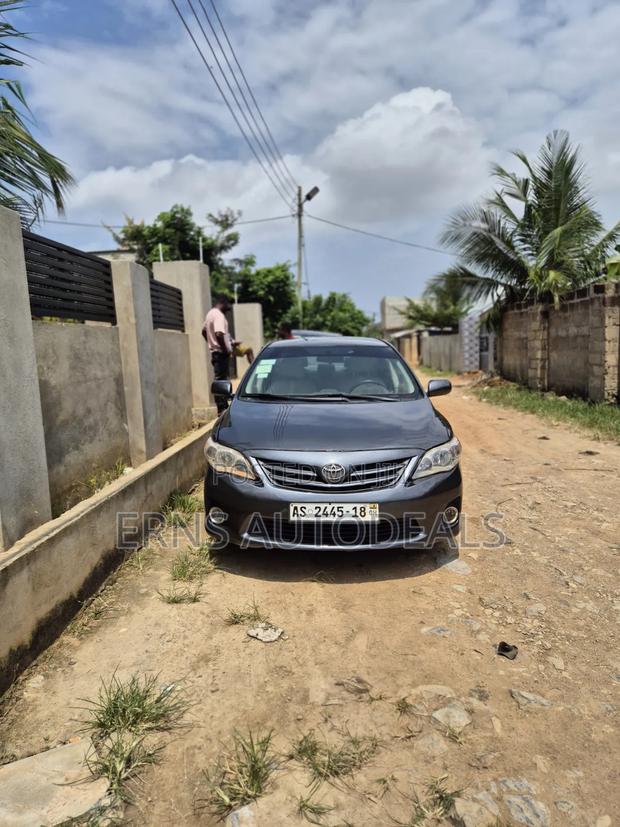 Toyota Corolla 2013 Gray