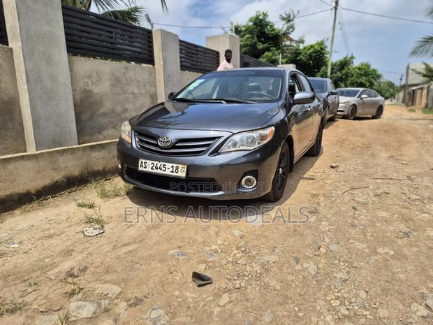 Toyota Corolla 2013 Gray