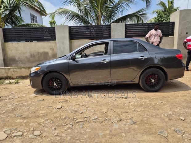 Toyota Corolla 2013 Gray