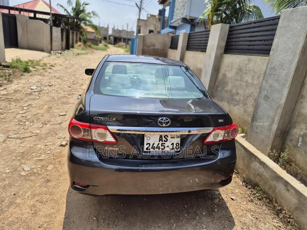 Toyota Corolla 2013 Gray