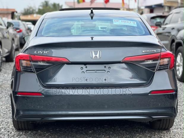 Honda Civic Touring CVT 2024 Gray