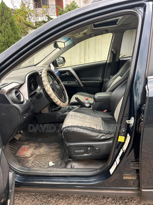 Toyota RAV4 Limited 4dr SUV (2.5L 4cyl 6A) 2018 Green