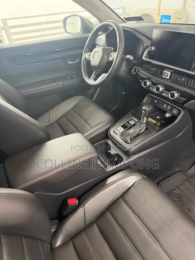 Honda CR-V 2024 Gray